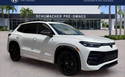 2026 Volkswagen Tiguan SE Black