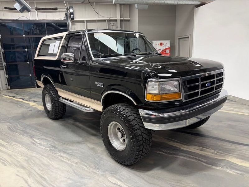 1993 Ford Bronco — a typically priced live listing