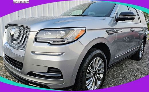 2023 Lincoln Navigator Standard