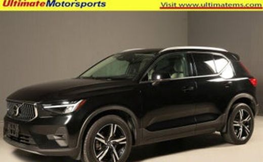 2023 Volvo XC40 Plus Bright