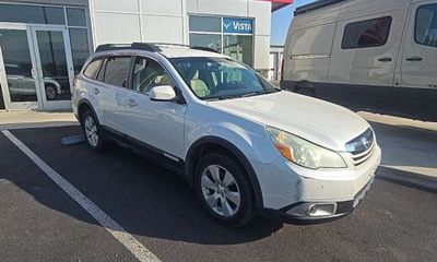 2011 Subaru Outback Premium 6CD HK