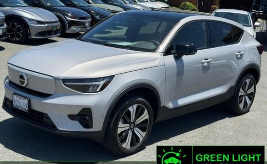 2023 Volvo C40 Plus Dark