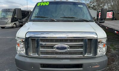 2011 Ford E-450
