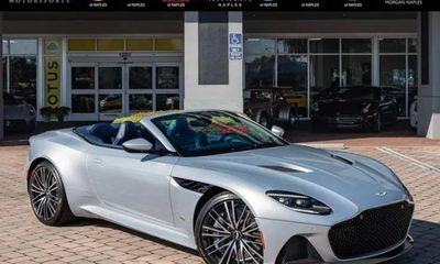 2020 Aston Martin DBS Superleggera Volante
