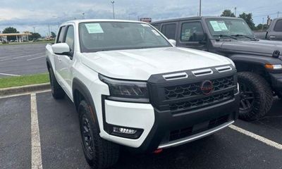 2026 Nissan Frontier SV