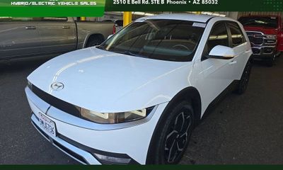2024 Hyundai Ioniq 5 SE