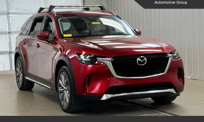 2024 Mazda CX-90 Premium Package