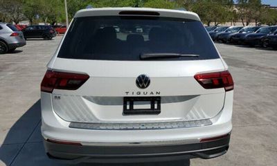 2023 Volkswagen Tiguan SE