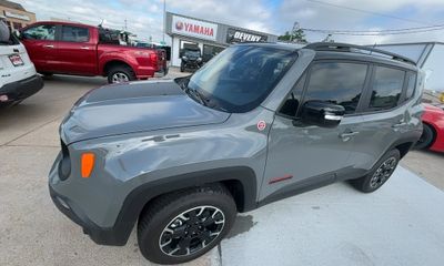 2023 Jeep Renegade Trailhawk