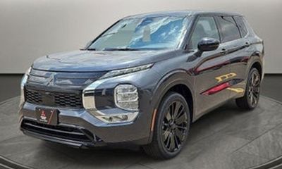 2025 Mitsubishi Outlander SE Ralliart Trail