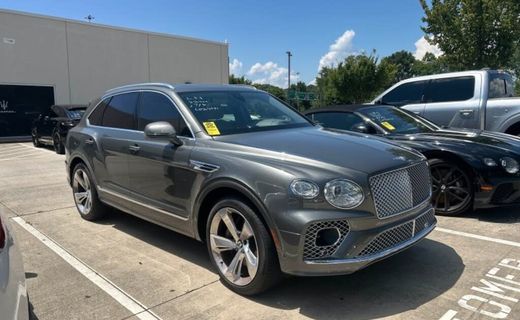 2023 Bentley Bentayga Hybrid