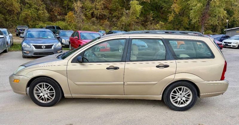 2002 Ford Focus — a typically priced live listing