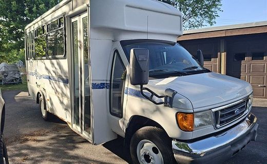 2007 Ford E-450