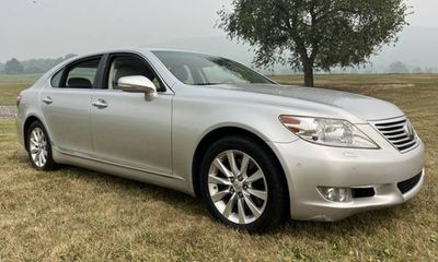 2011 Lexus LS 460