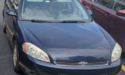 2011 Chevrolet Impala LT 2FL