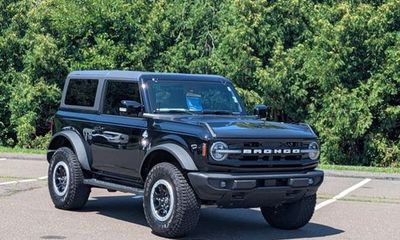 2023 Ford Bronco Base Big Bend