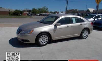 2013 Chrysler 200 LX