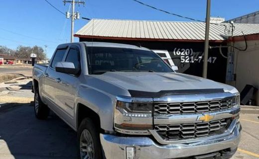 2017 Chevrolet Silverado LT