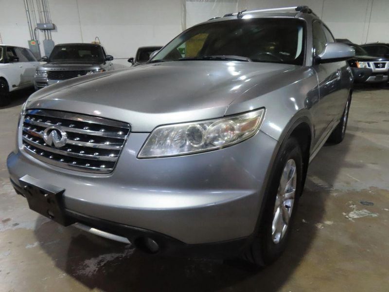2008 Infiniti FX35 — a typically priced live listing