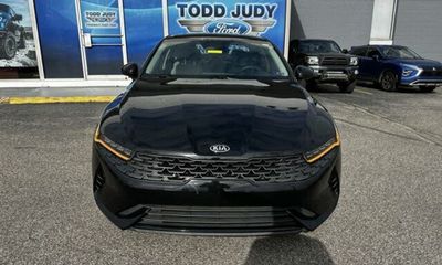 2021 Kia K5 LXS