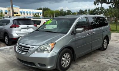 2010 Honda Odyssey EX With Leather