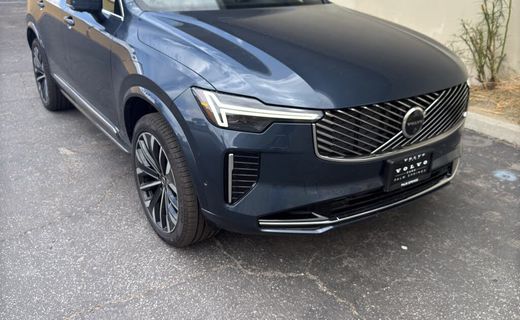 2026 Volvo XC90 Plus Bright