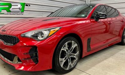 2020 Kia Stinger Base