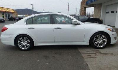 2012 Hyundai Genesis