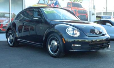 2012 Volkswagen Beetle 25L Pzev