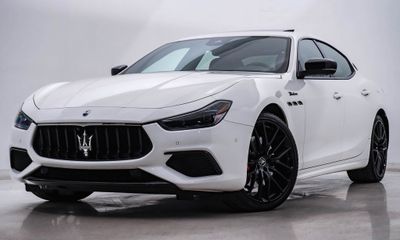 2023 Maserati Ghibli Modena Q4