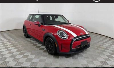 2024 Mini Hardtop Hatchback