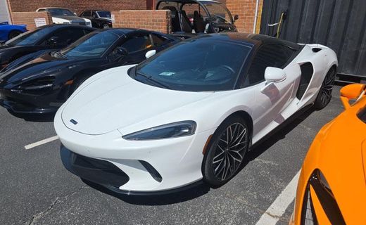 2023 McLaren GT