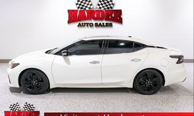 2023 Nissan Maxima SL