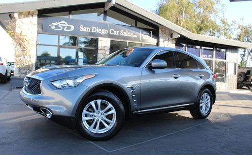 2017 Infiniti QX70 Base