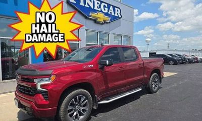 2024 Chevrolet Silverado RST