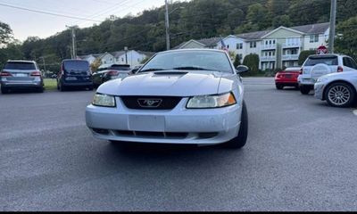 2002 Ford Mustang Base