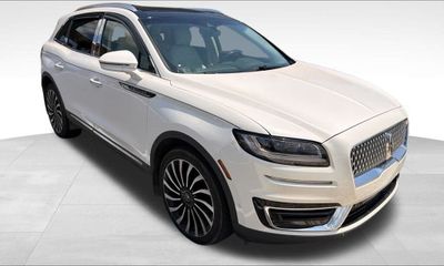2019 Lincoln Nautilus BLK Label