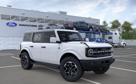 2026 Ford Bronco Outer Banks