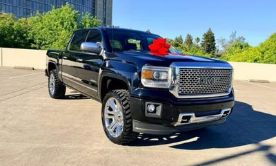 2014 GMC Sierra Denali