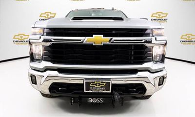 2025 Chevrolet Silverado HD LT