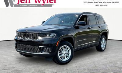 2026 Jeep Grand Cherokee Base Laredo