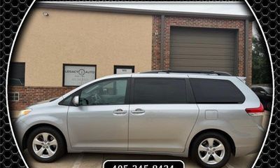 2013 Toyota Sienna LE