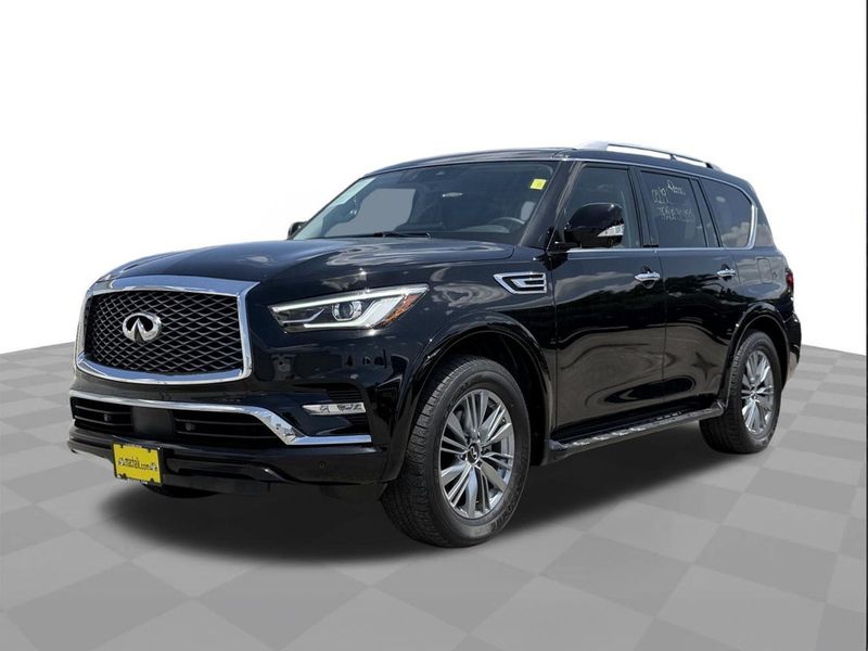 2022 Infiniti QX80 — a typically priced live listing