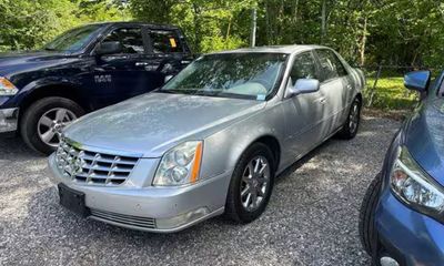 2010 Cadillac DTS Luxury
