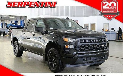 2022 Chevrolet Silverado Custom