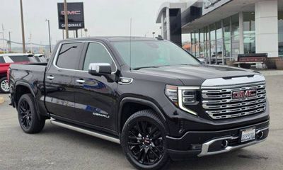2024 GMC Sierra Denali