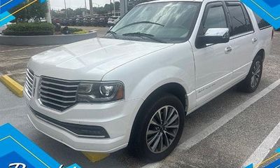 2017 Lincoln Navigator Select