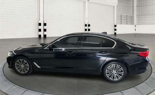 2019 BMW 530I