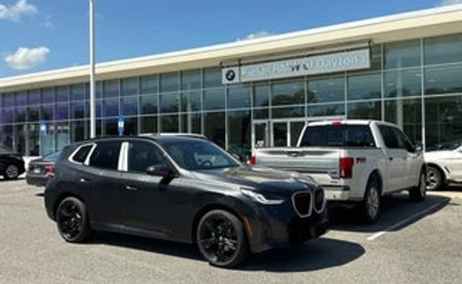 2026 Volvo XC60 Plus Dark