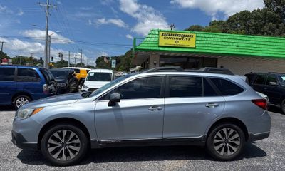 2017 Subaru Outback Limited M R